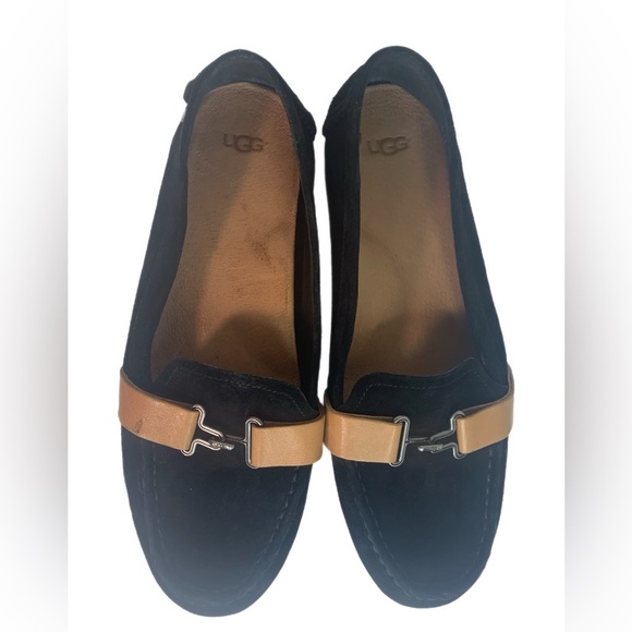 UGG Black and Tan Women's Loafers - Picture 4 of 10